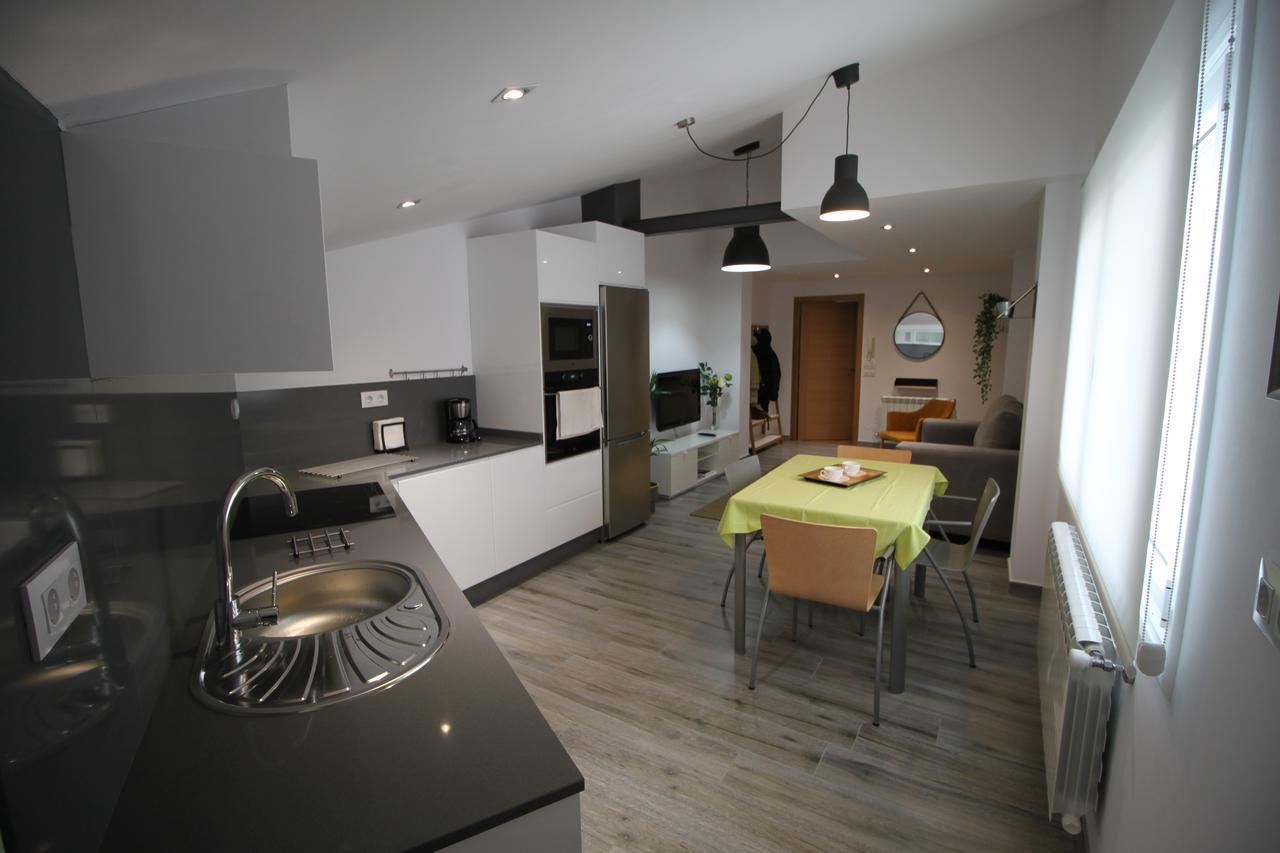شقة سانتياغو دي كومبوستيلا  في Apartamento La Paz المظهر الخارجي الصورة